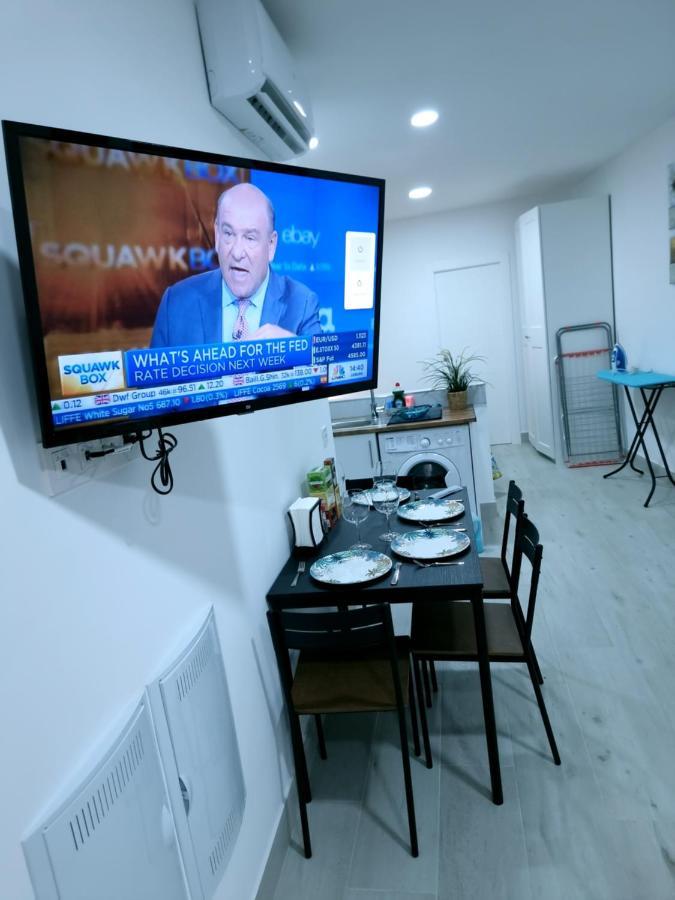 Apartamentos Zanca City Center Free Luggage Storage 말라가 외부 사진
