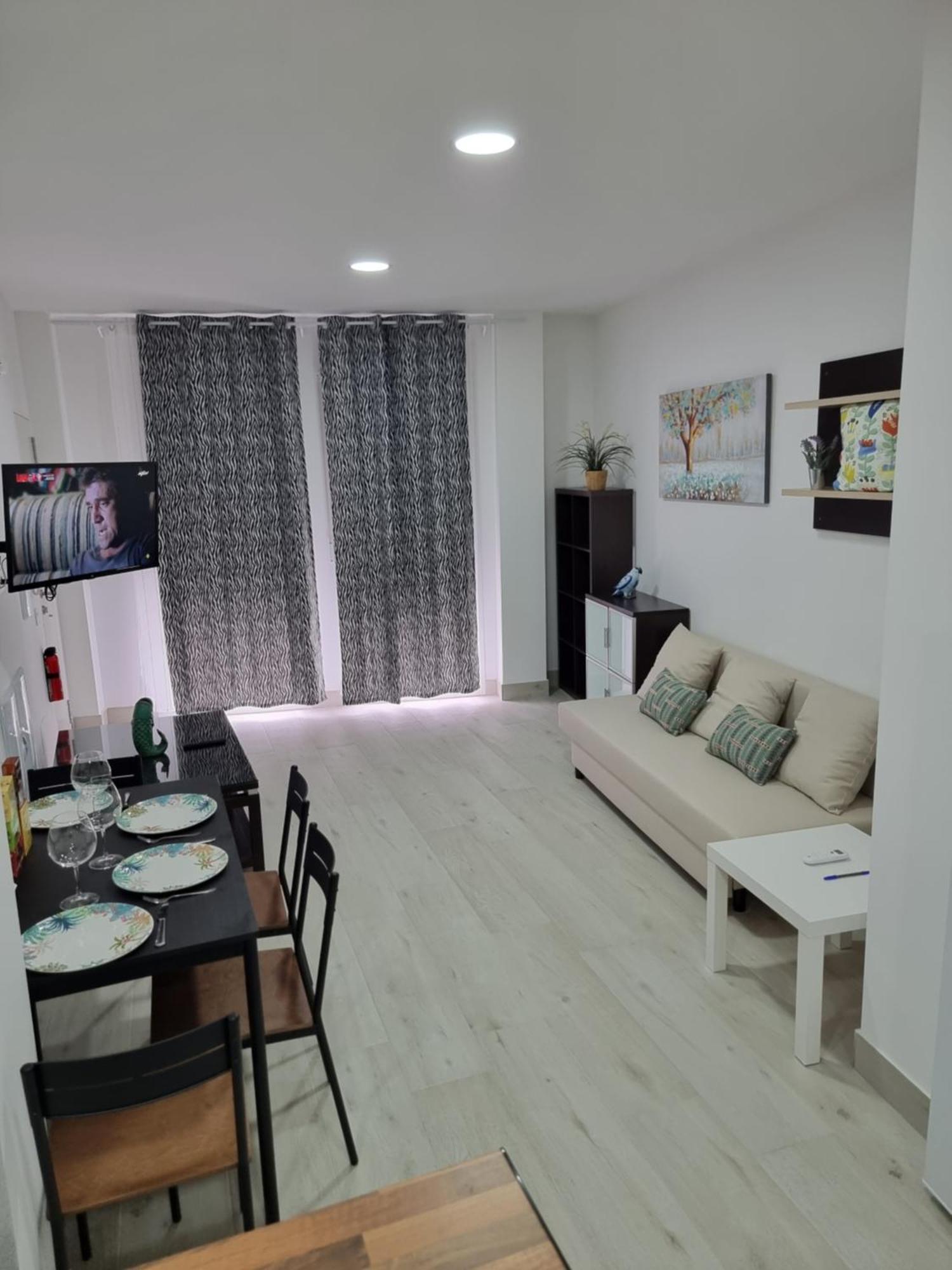 Apartamentos Zanca City Center Free Luggage Storage 말라가 외부 사진