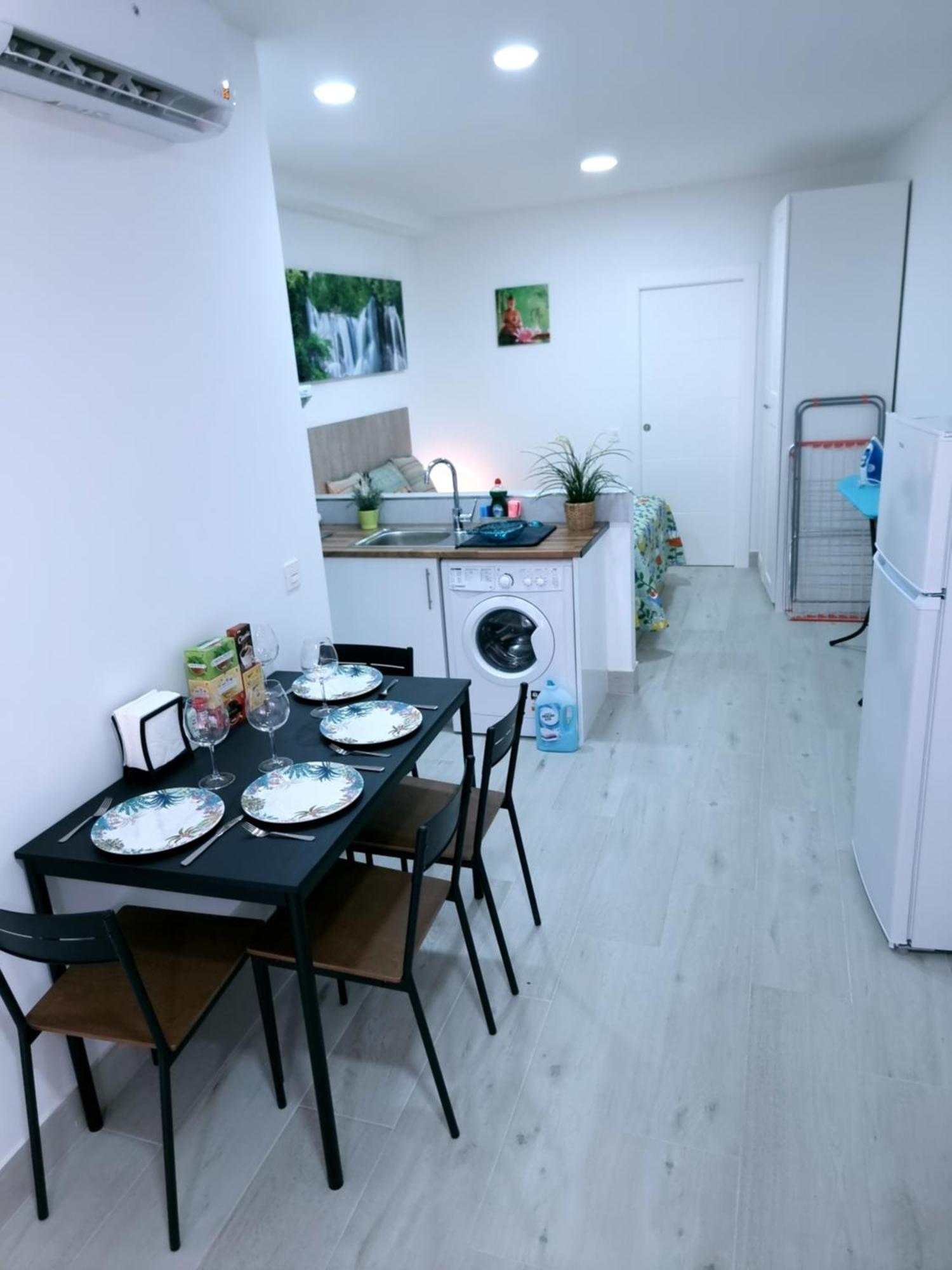 Apartamentos Zanca City Center Free Luggage Storage 말라가 외부 사진